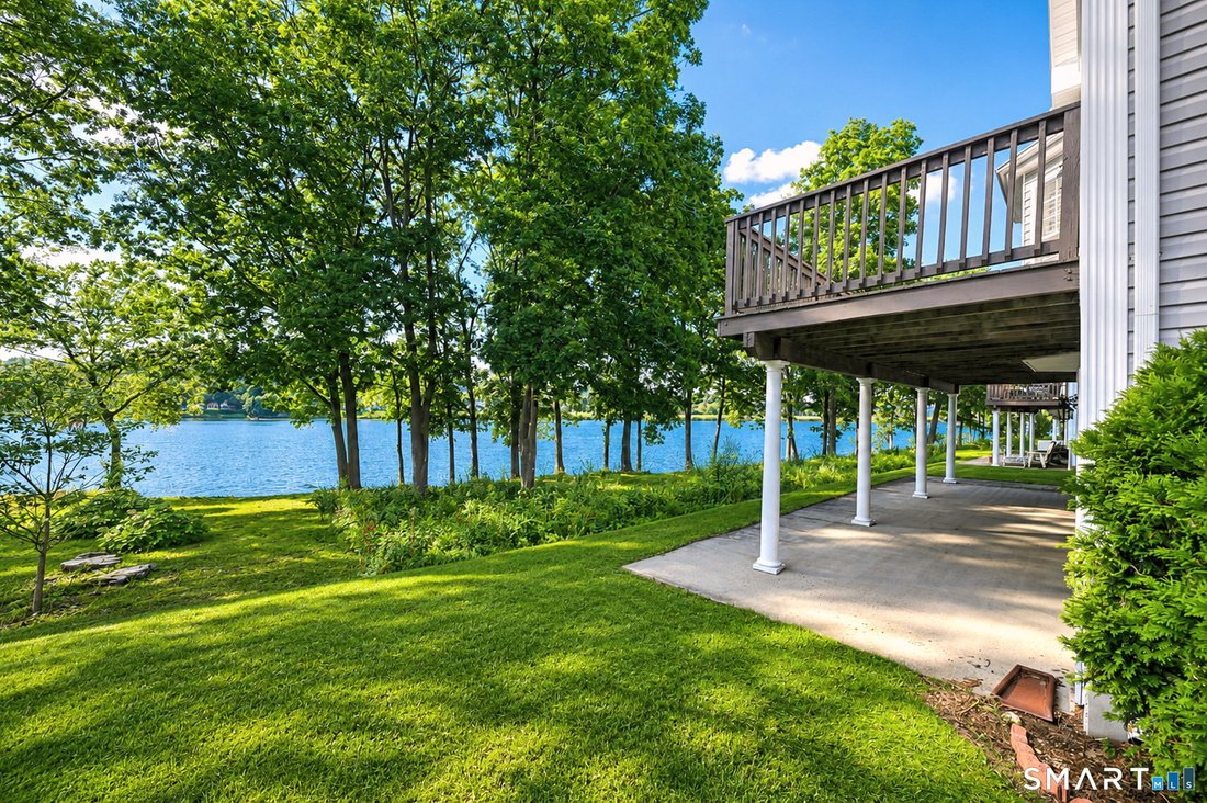 Condo in Milford, Connecticut, United States 5 - 18530906