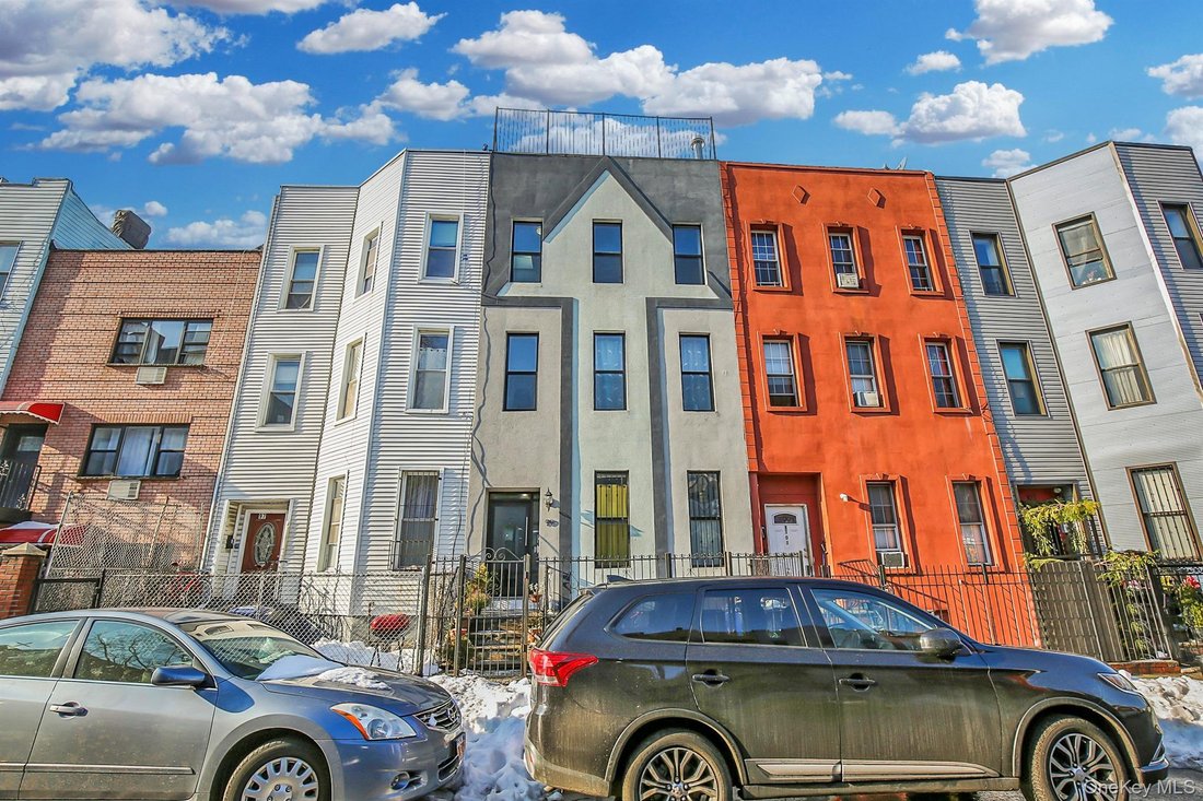 House in New York, New York, United States 1 - 18530876
