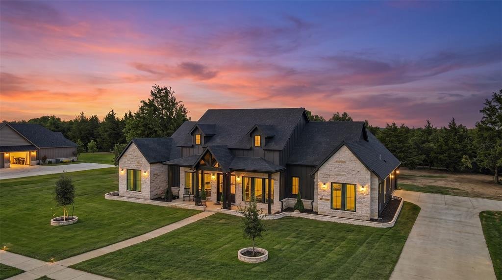 House in Greenville, Texas, United States 1 - 18530936