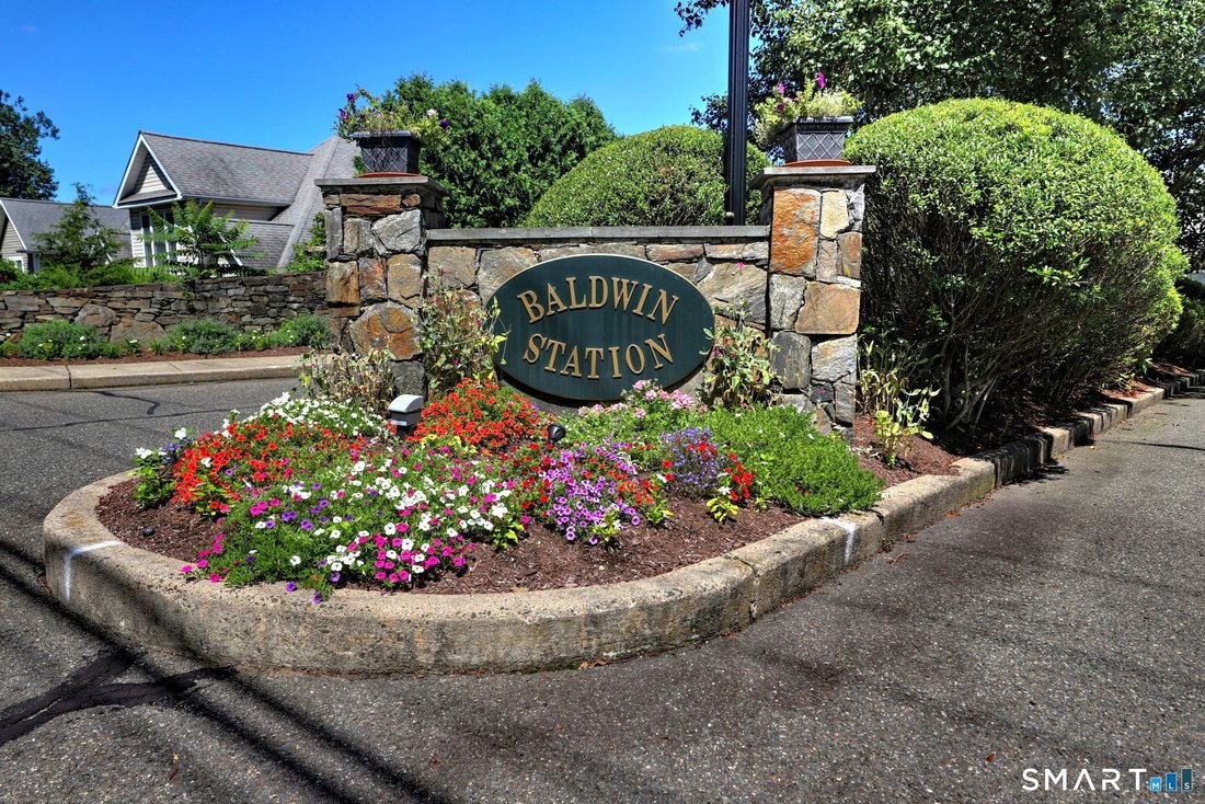 Condo in Milford, Connecticut, United States 2 - 18530906