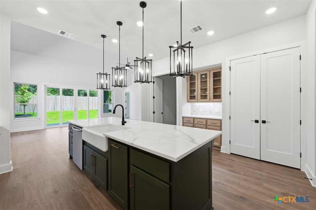 House in San Antonio, Texas, United States 5 - 18372586