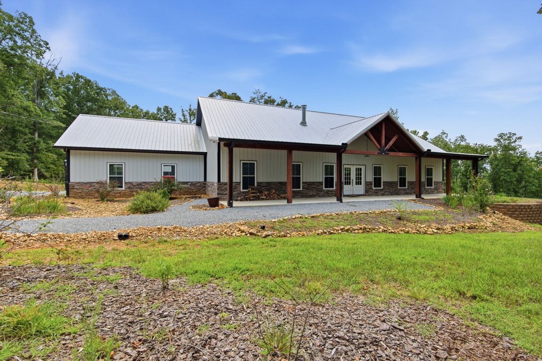 House in Hohenwald, Tennessee, United States 1 - 18530610