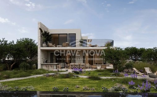 Villa in Loule (Sao Clemente), Algarve, Portugal 1