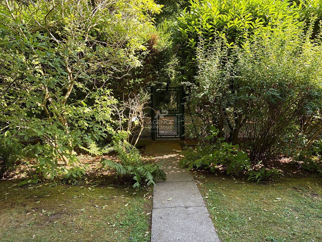 Apartment in Forêt, Saint-Germain-en-Laye, France 4 - 18530778