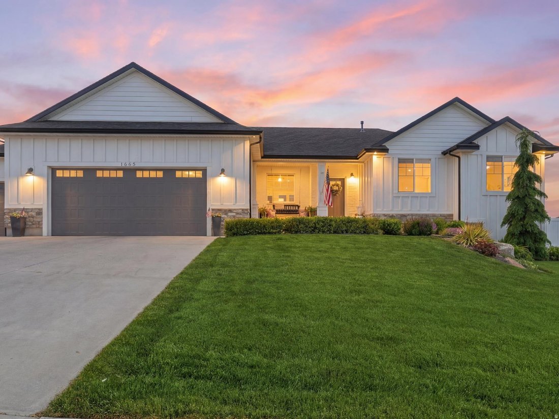 House in Smithfield, Utah, United States 2 - 18113093