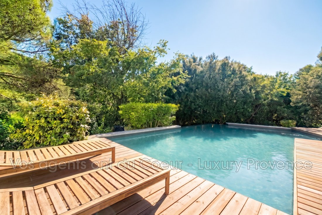 Villa in Mimet, Provence-Alpes-Côte d'Azur, France 2 - 18515674