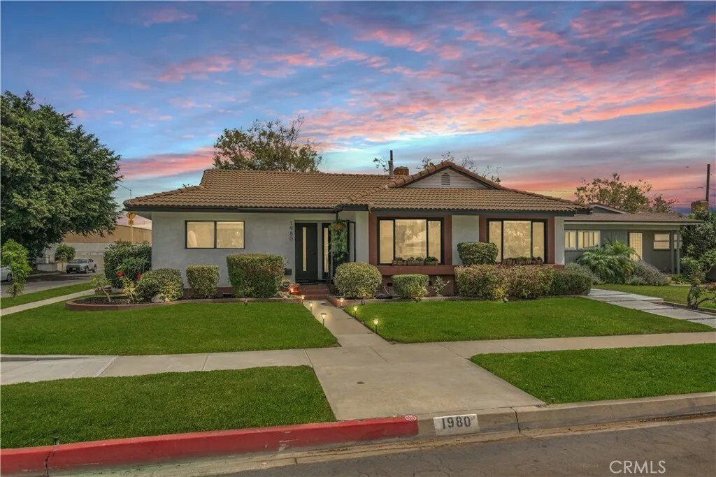 Condo in Signal Hill, California, United States 1 - 18506388