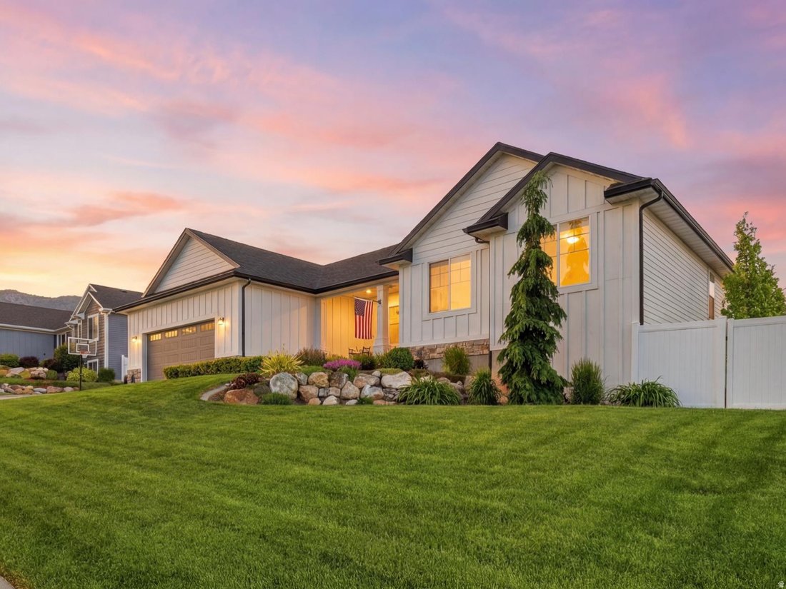 House in Smithfield, Utah, United States 1 - 18113093