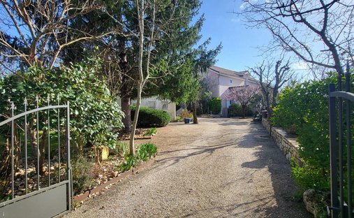 Estate in Douelle, Occitania, France 1