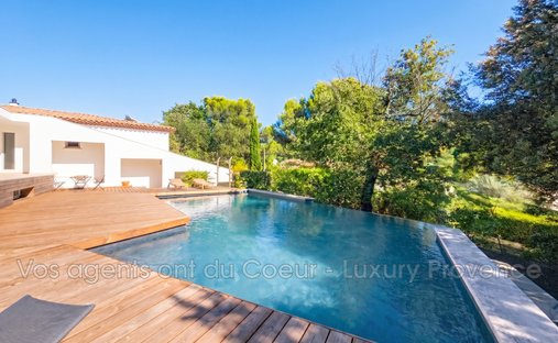 Villa in Mimet, Provence-Alpes-Côte d'Azur, France 1