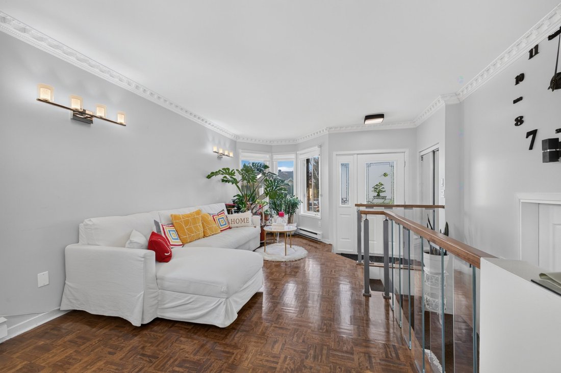 House in Longueuil, Quebec, Canada 4 - 18530544