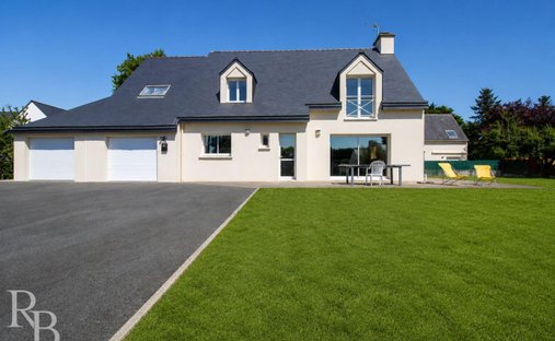House in Sarzeau, Brittany, France 1