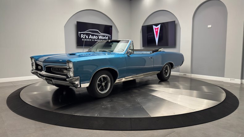 YS 400 V8  His and Hers Shifter  Power Convertible Top! in Clearwater, United States 1 - 18530855