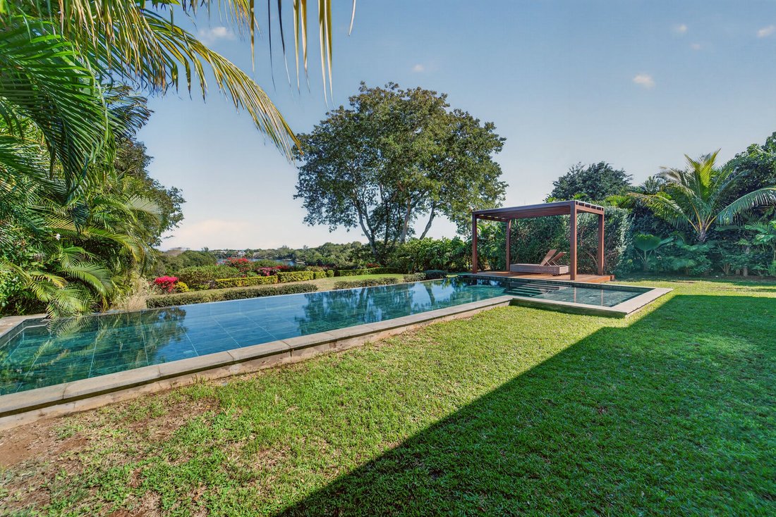 Villa in Tamarin, Rivière Noire District, Mauritius 2 - 16076784