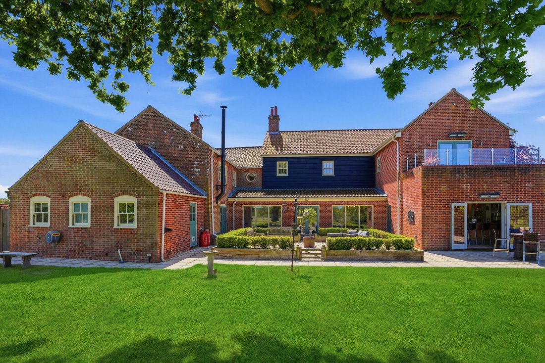 House in Suffolk, England 2 - 18482011