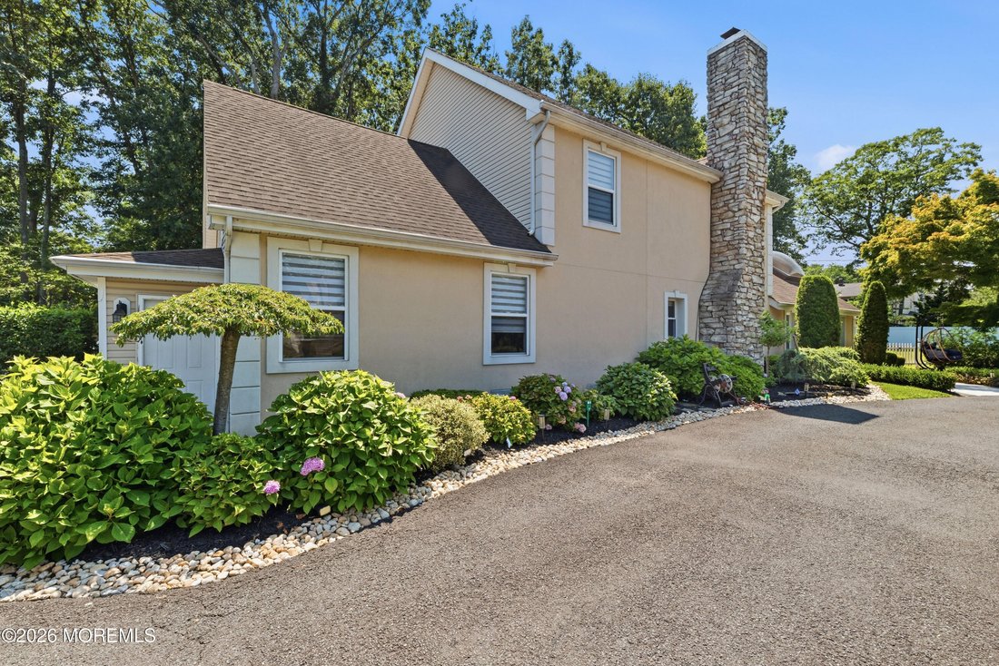 House in Tinton Falls, New Jersey, United States 2 - 18530651