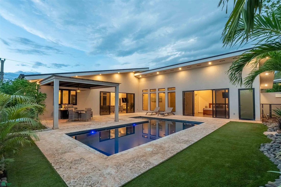 House in Playa Flamingo, Guanacaste Province, Costa Rica 1 - 18396257