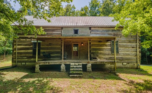 House in Lewisburg, Tennessee, United States 1