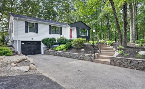 House in Lincoln, Rhode Island, United States 1