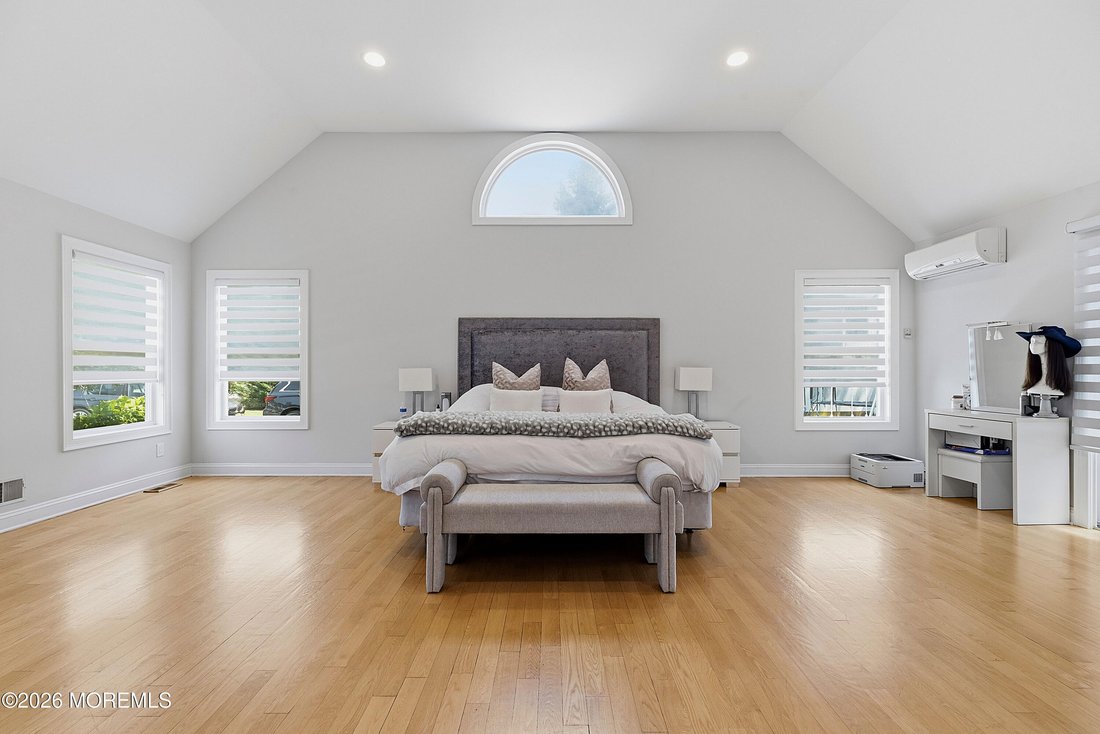 House in Tinton Falls, New Jersey, United States 4 - 18530651