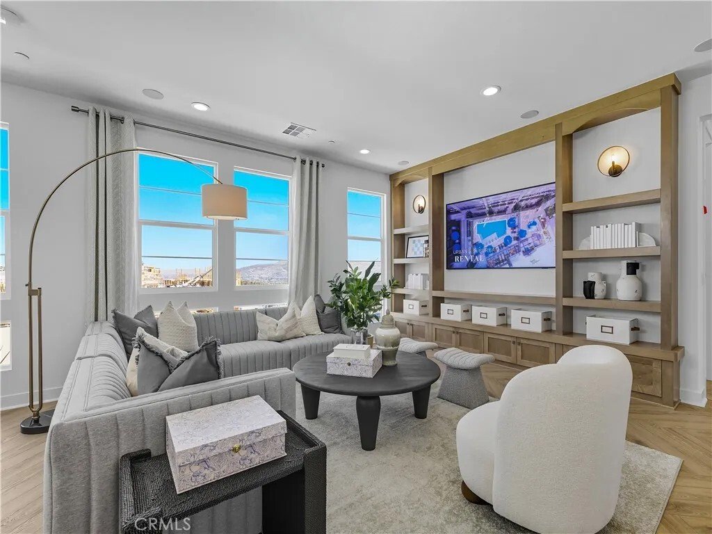 Condo in Montebello, California, United States 5 - 18530770