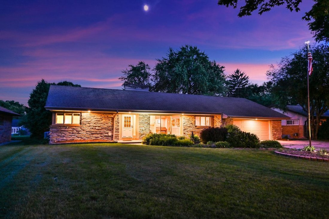 House in Milwaukee, Wisconsin, United States 1 - 18530699