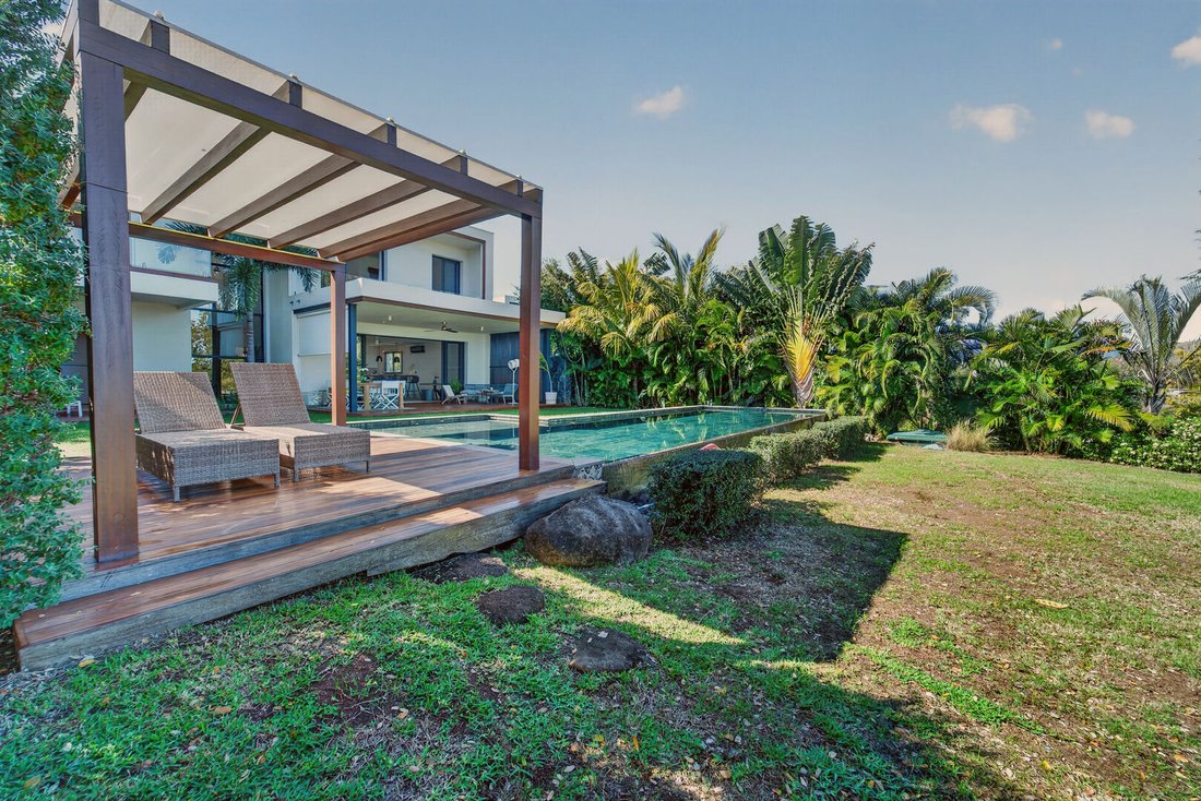 Villa in Tamarin, Rivière Noire District, Mauritius 1 - 16076784
