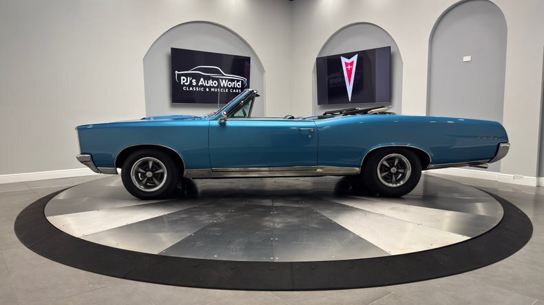 YS 400 V8  His and Hers Shifter  Power Convertible Top! in Clearwater, United States 2 - 18530855