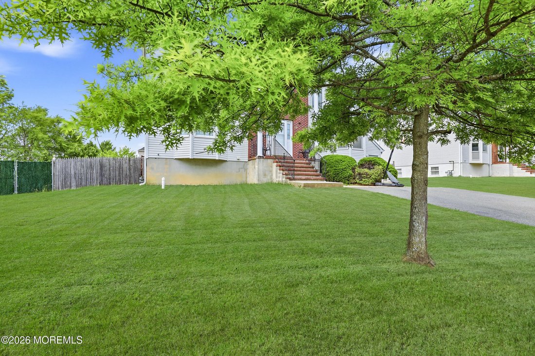 House in Lakewood Township, New Jersey, United States 2 - 18530653