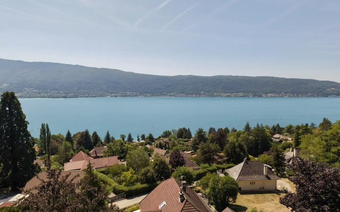 House in Veyrier-du-Lac, Auvergne-Rhône-Alpes, France 3 - 17958911