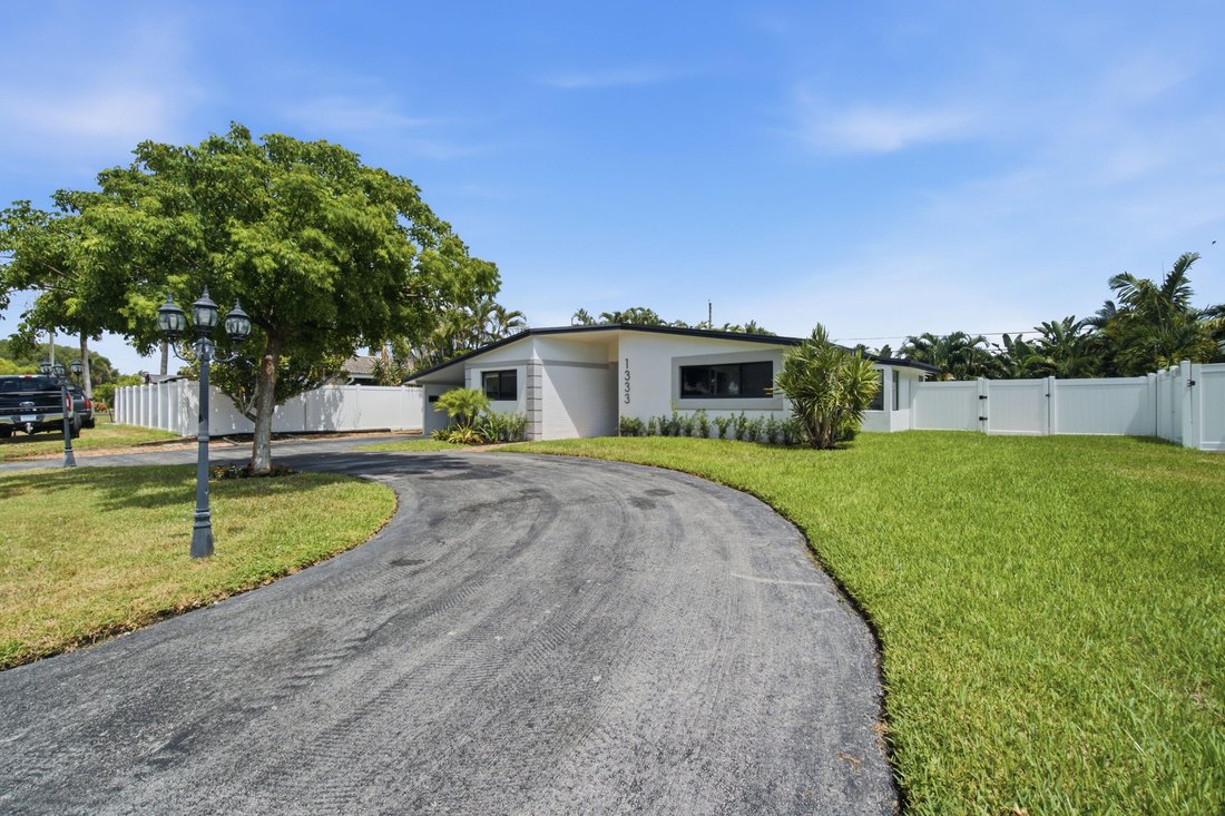 House in Deerfield Beach, Florida, United States 2 - 18530949