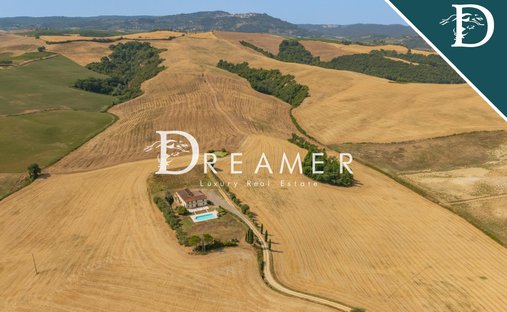 Farm Ranch in Montalcino, Tuscany, Italy 1