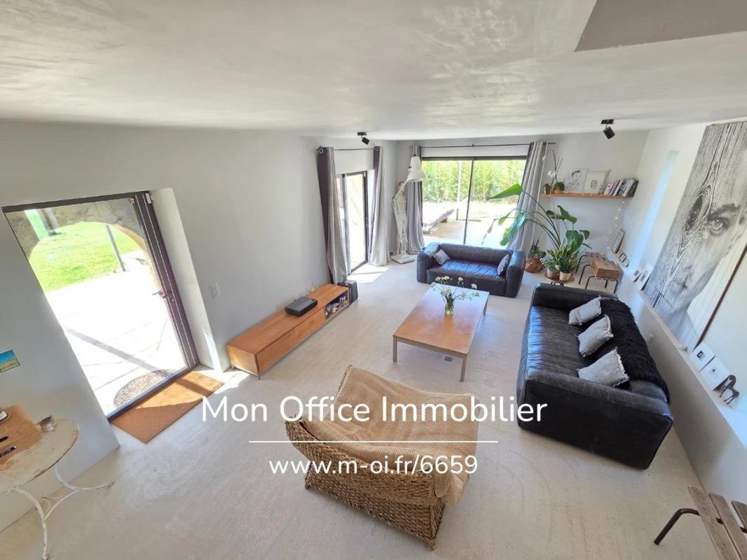 House in Vaugines, Provence-Alpes-Côte d'Azur, France 5 - 18528389