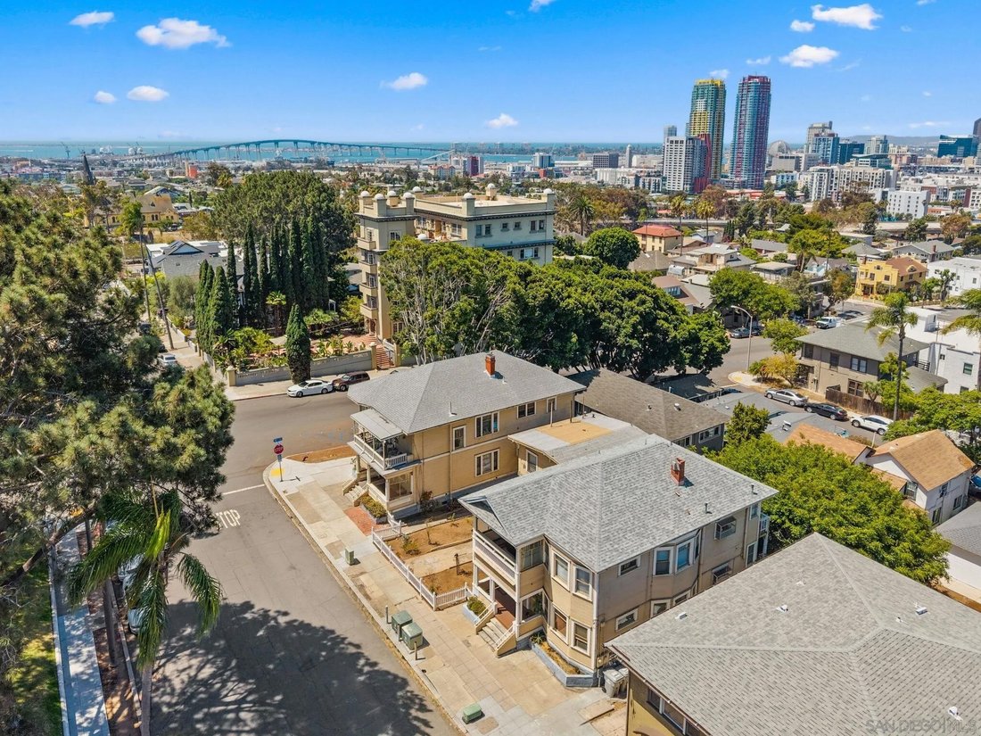 San Diego, California, United States 3 - 18530838