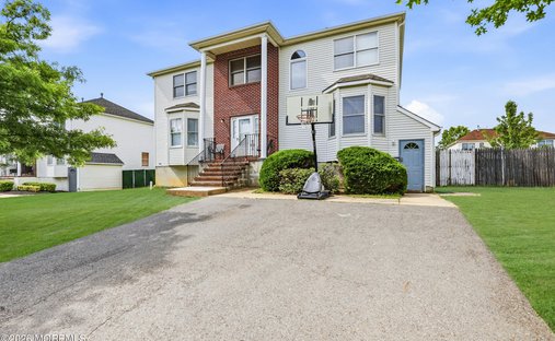 House in Lakewood Township, New Jersey, United States 1