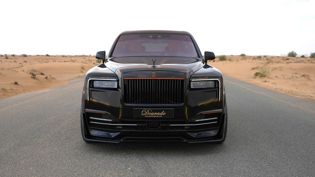 Suv in Dubai, United Arab Emirates 3 - 18531162