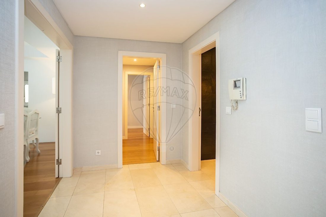 Apartment in Alges, Linda-a-Velha e Cruz Quebrada-Dafundo, Lisbon, Portugal 3 - 18531215