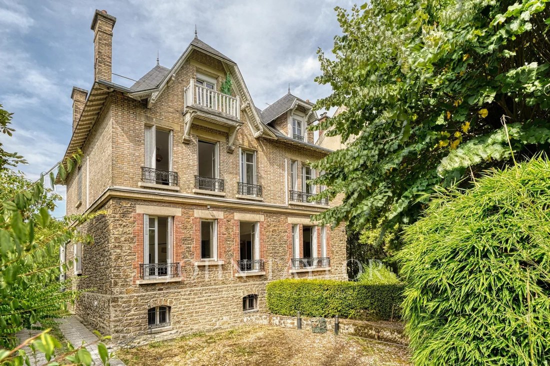 House in Vincennes, Ile-de-France, France 1 - 18531160