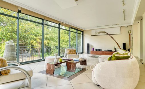 House in Vincennes, Ile-de-France, France 1
