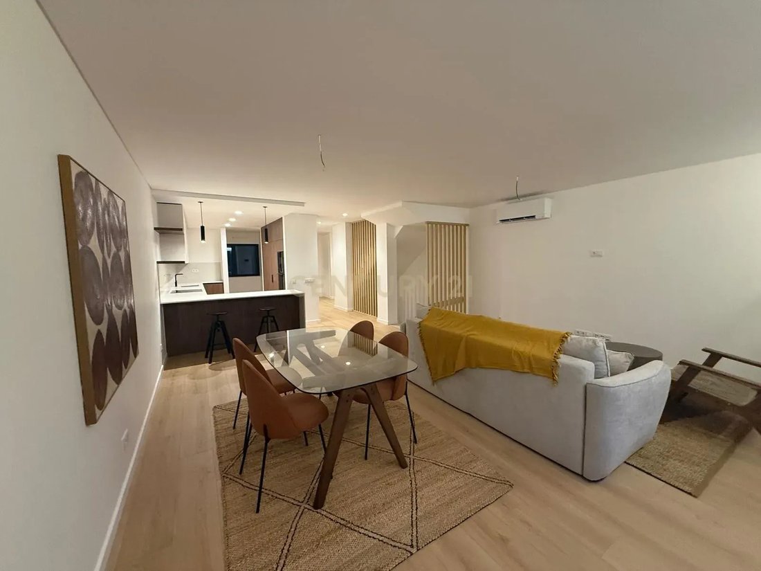 Villa in Loures, Lisbon, Portugal 1 - 18531044