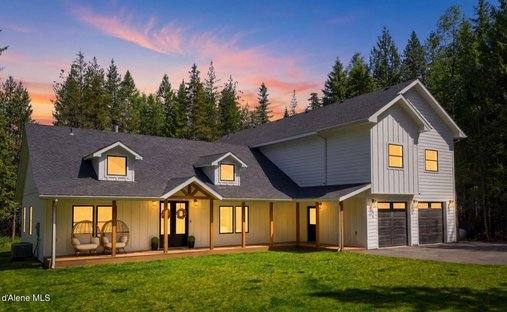 House in Cocolalla, Idaho, United States 1