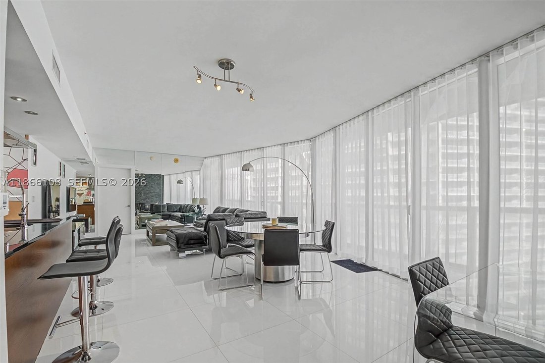 Condo in Miami, Florida, United States 4 - 16097160