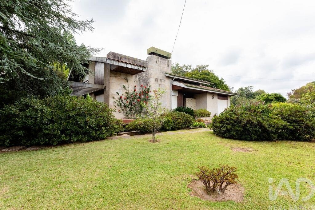 Townhouse in Santa Maria da Feira, Aveiro District, Portugal 1 - 18531363