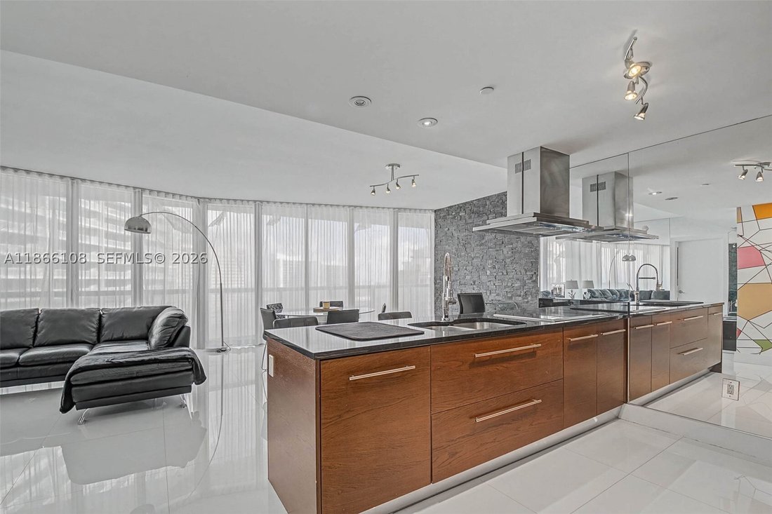 Condo in Miami, Florida, United States 1 - 16097160