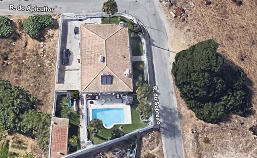 House in Sesimbra (Castelo), Setubal, Portugal 1