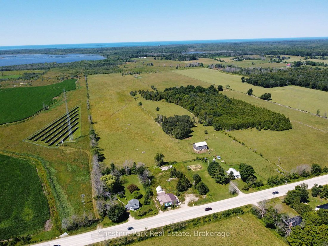 Farm Ranch in South Bruce Peninsula, Ontario, Canada 3 - 18531173