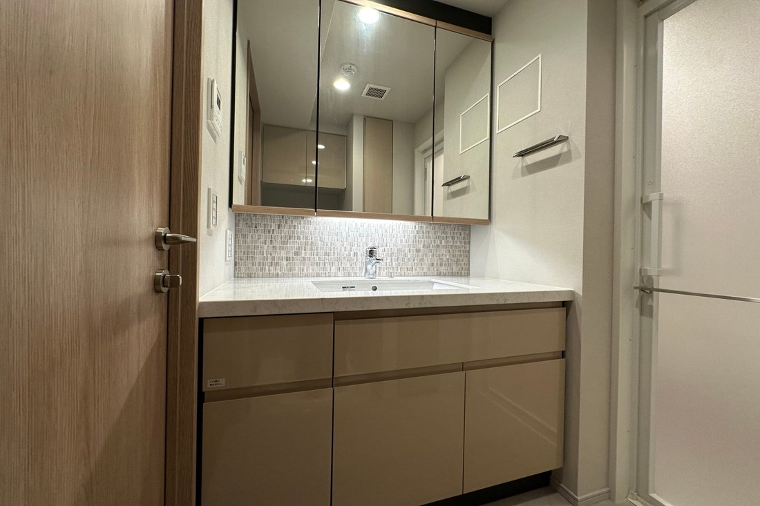 Condo in Chuo City, Tokyo, Japan 4 - 18531108
