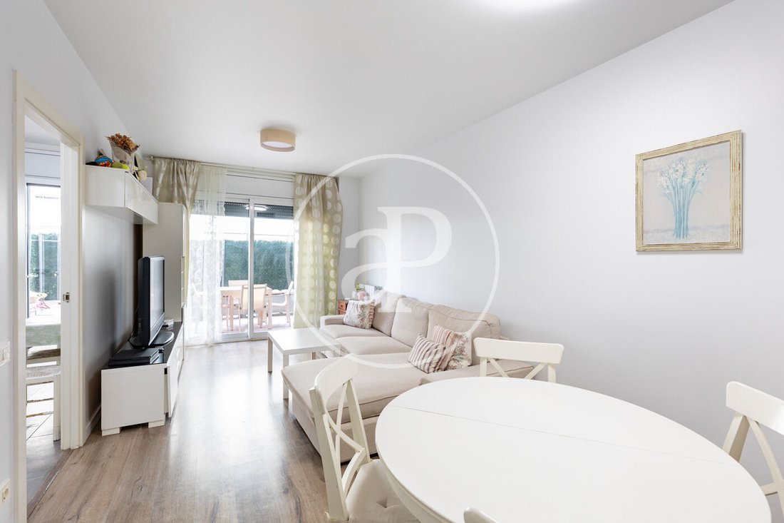 Apartment in Sant Feliu de Llobregat, Catalonia, Spain 1 - 18531152