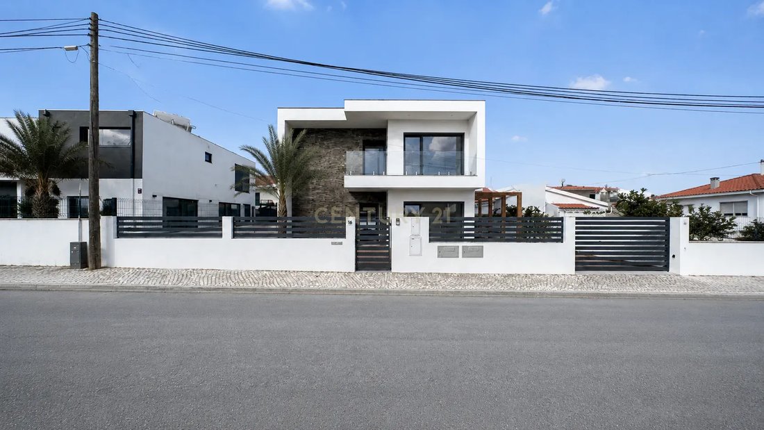 Villa in Aroeira, Charneca de Caparica e Sobreda, Portugal 4 - 18491691