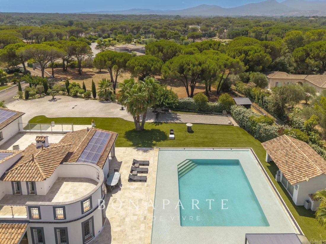 House in La Bouverie, Roquebrune-sur-Argens, France 1 - 18531189
